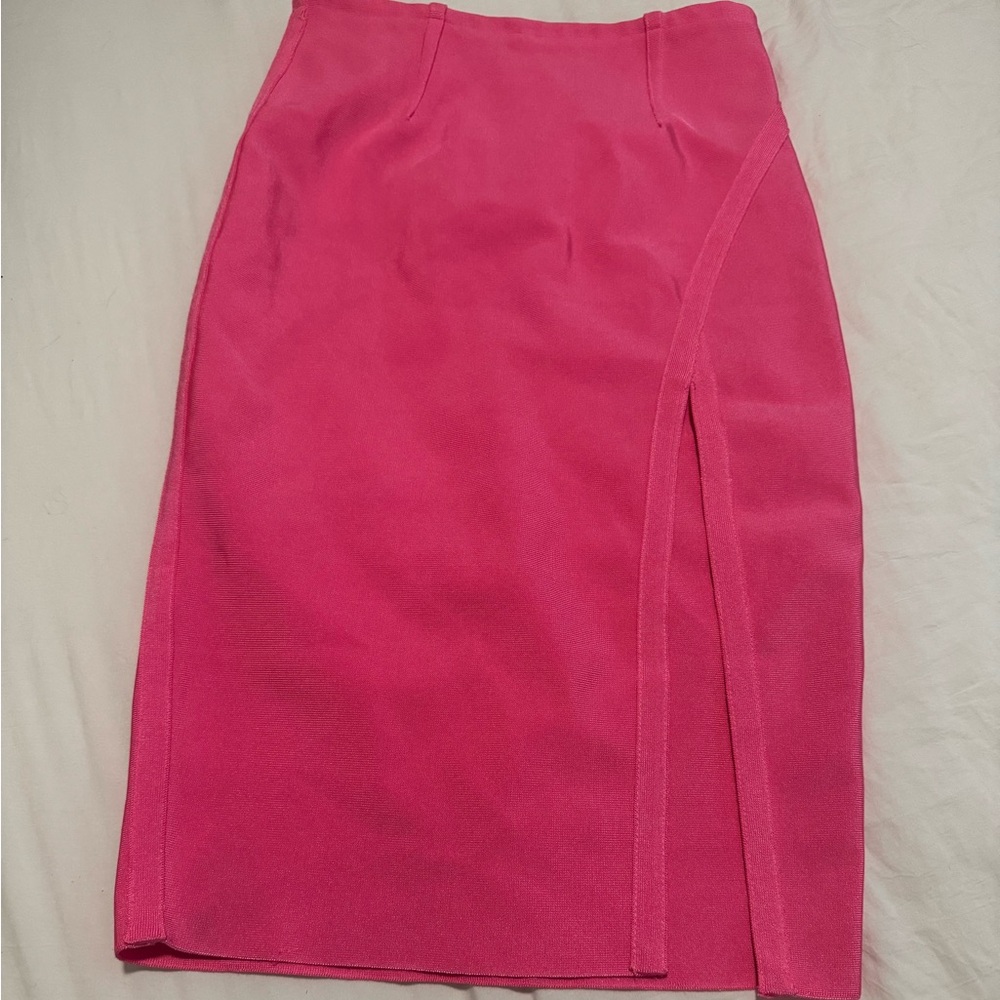 Fashion nova, XS bodycon , bubble gum pink skirt, knee length, high slit, sexy